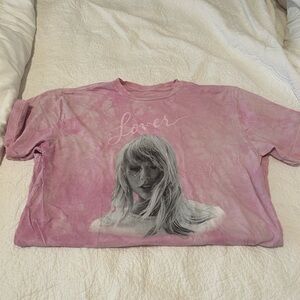 Taylor Swift Pink Graphic Tee - Short Sleeve